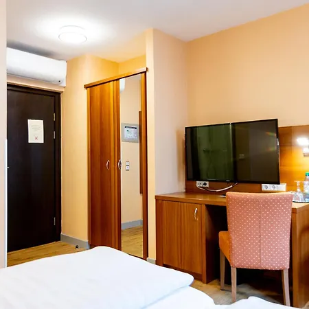 Hotel Alter Kranen-2