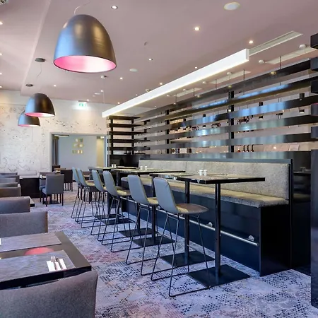 Mercure Hotel Würzburg am Mainufer-3